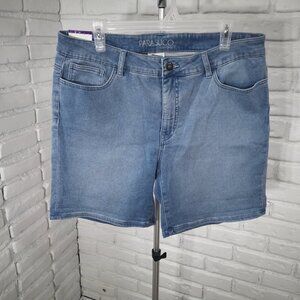 NWT Parasuco Ladies Size 14 Mid Rise Classic Fit w/ Tummy Control Jean Shorts
